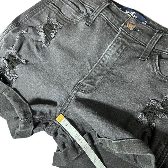 Hollister high rise Distressed Black Denim Shorts size 5/27W - Picture 10 of 11